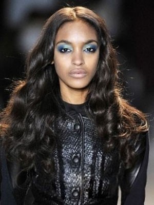 Taking Wavy Synthetic Lace Front Wig