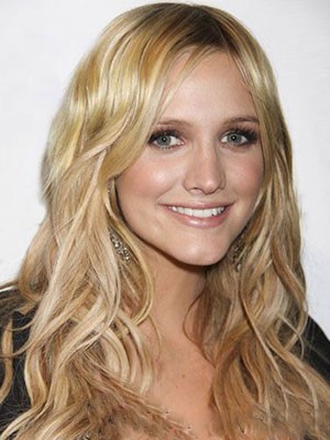 Ashlee Simpson Synthetic Ravishing Lace Front Wig
