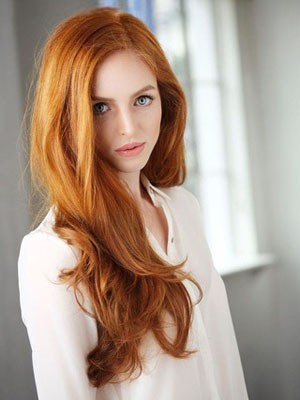 Alluring Straight Lace Front Synthetic Wig