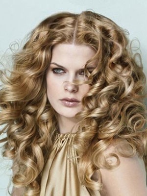 Gracious Lace Front Wavy Synthetic Wig