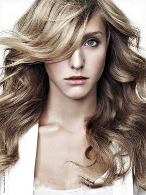 Charming Wavy Capless Synthetic Wig